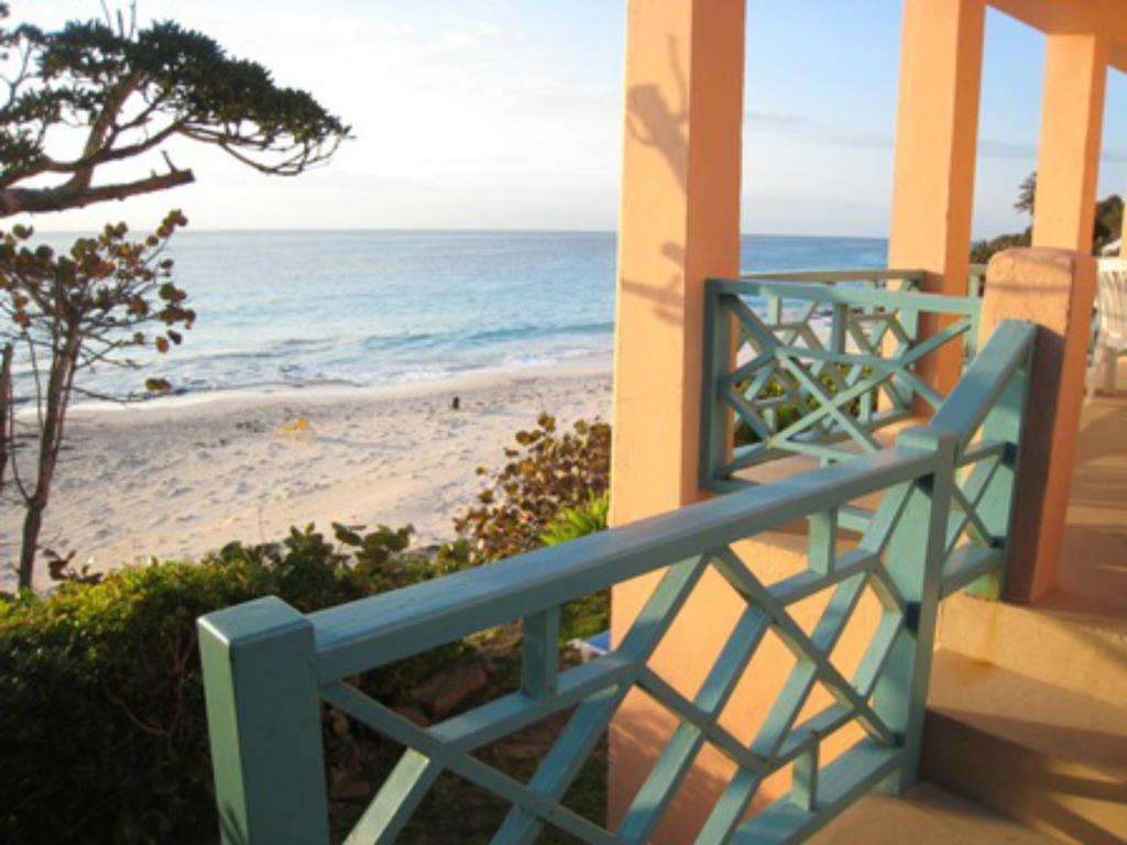Grape Bay Cottages Mount Pleasant Room photo